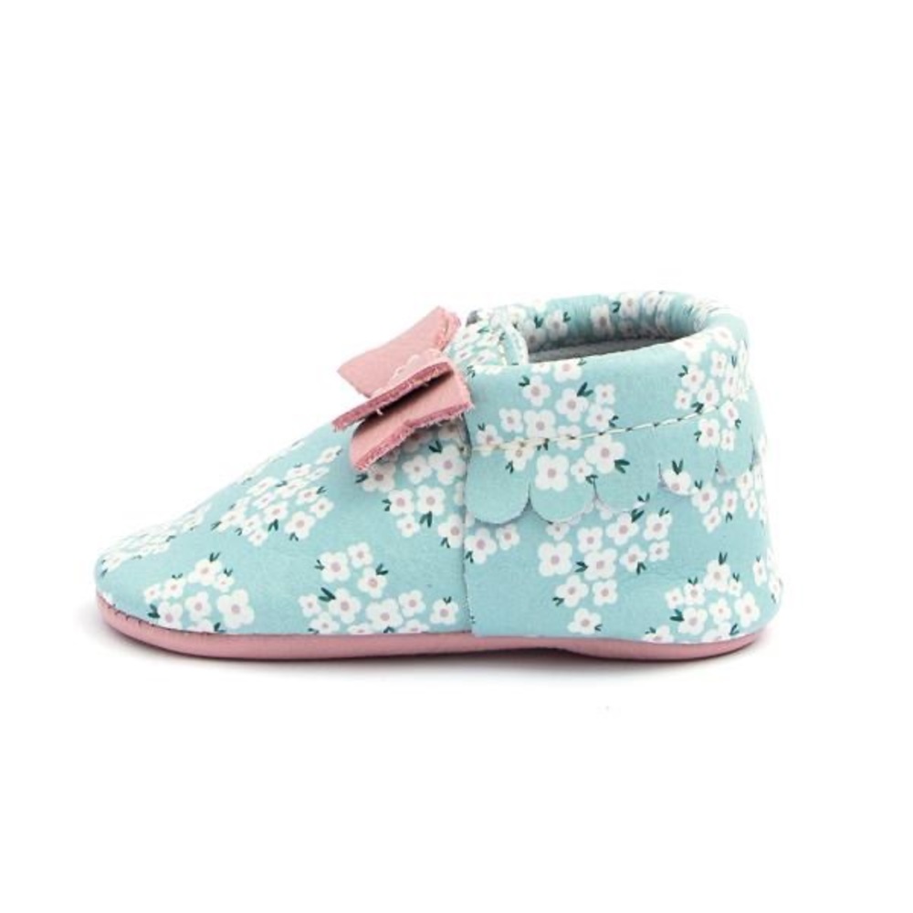 Freshly Picked Baby Moccasins in Blue Distsy Bow